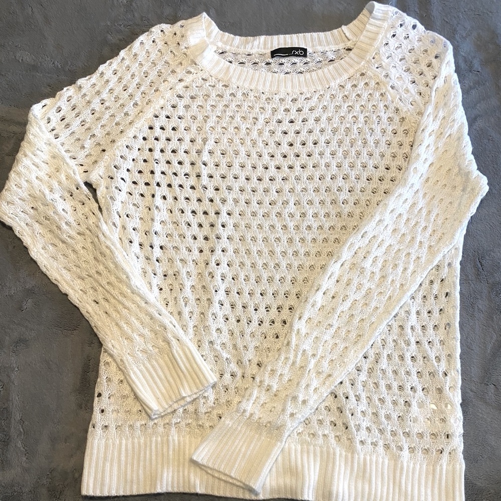 Lightweight White Top
